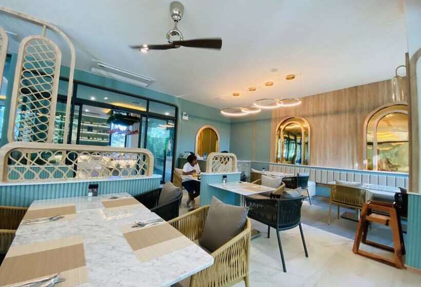 호텔 Infinity Aonang Krabi Sha Certified