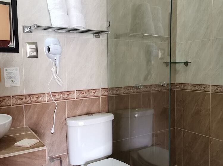 Отель Mesón Santa Clara