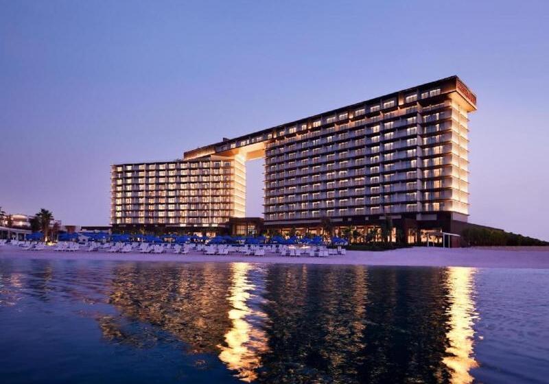 هتل Mövenpick Resort Al Marjan Island