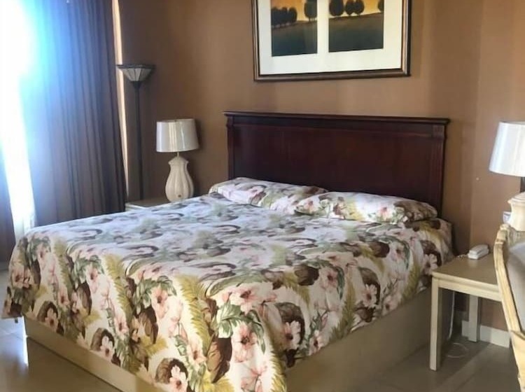 فندق Plaza Riviera