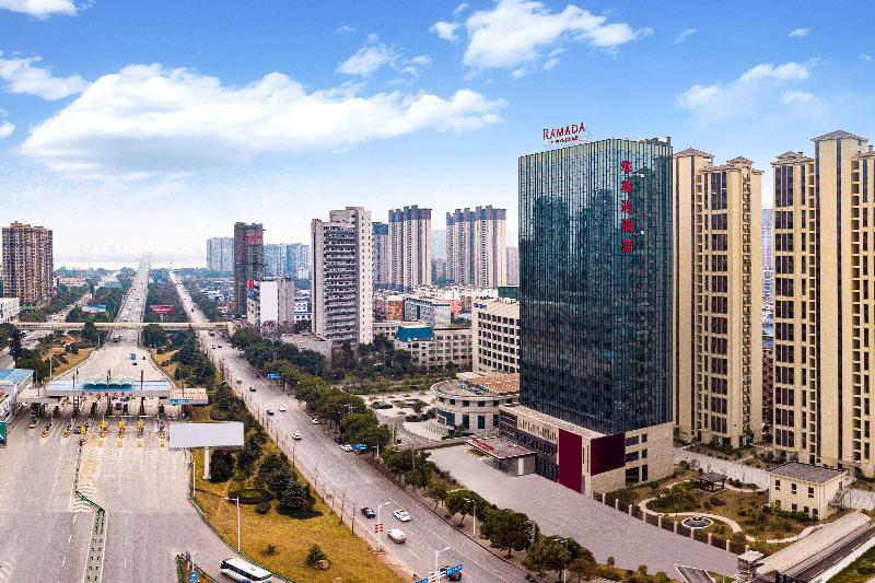فندق Ramada By Wyndham Huangshi Huangshigang