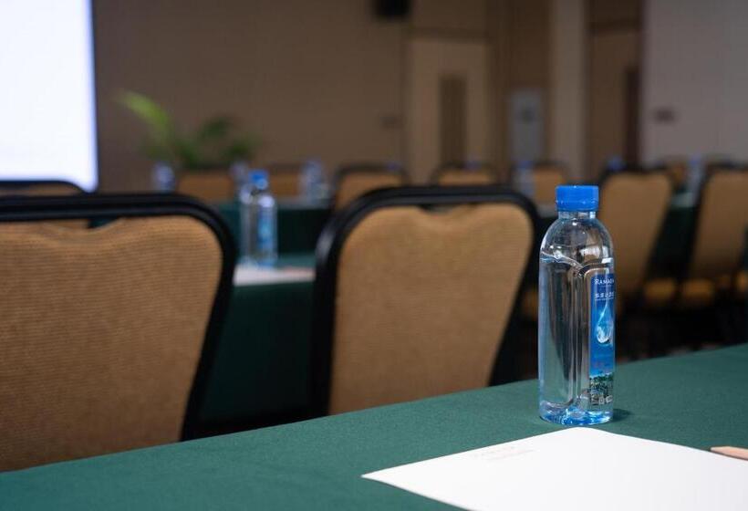 호텔 Ramada Guilin Yangshuo Resort