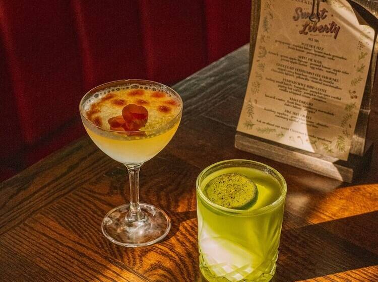 호텔 Sonder The Abbey