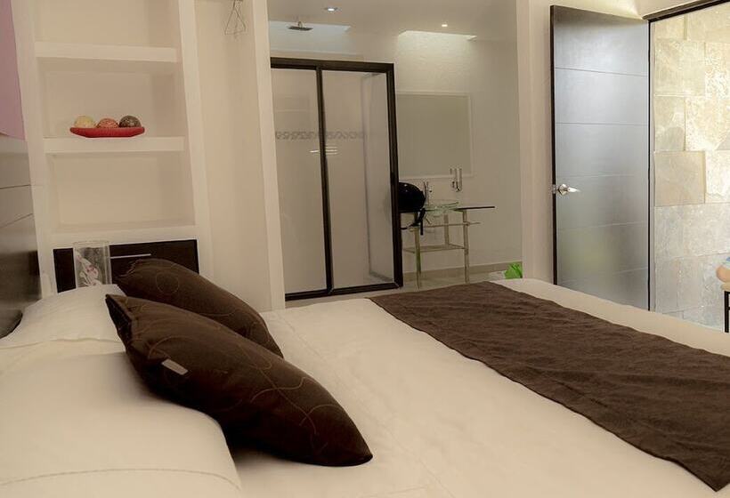 酒店 Suites Milán Room