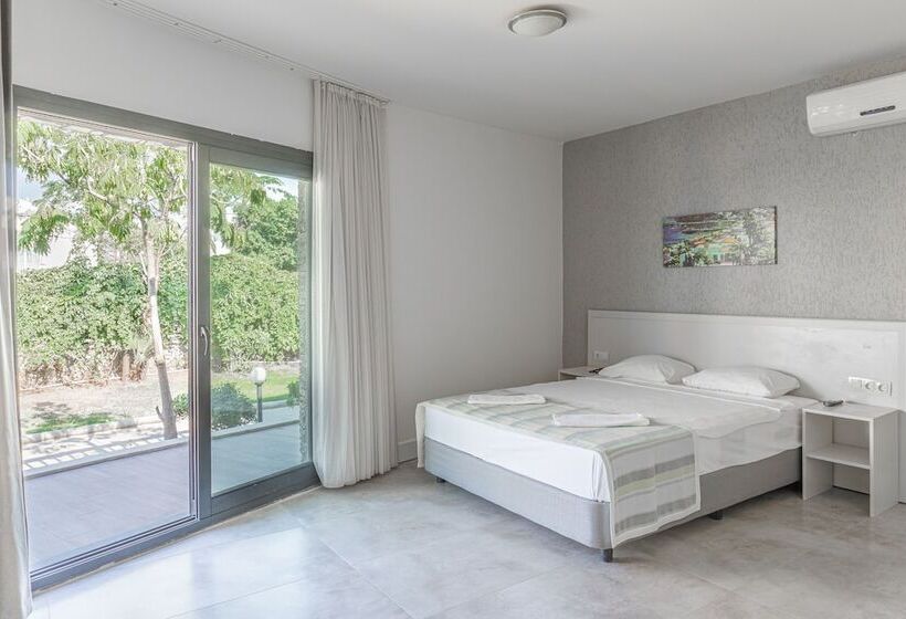 فندق Zef Residence