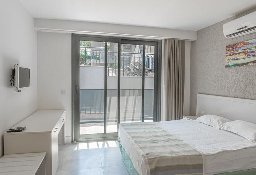 فندق Zef Residence