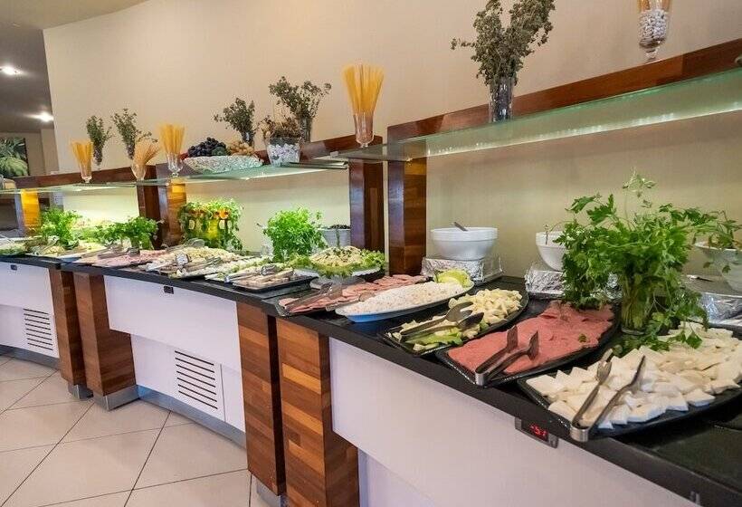 فندق Zef Residence