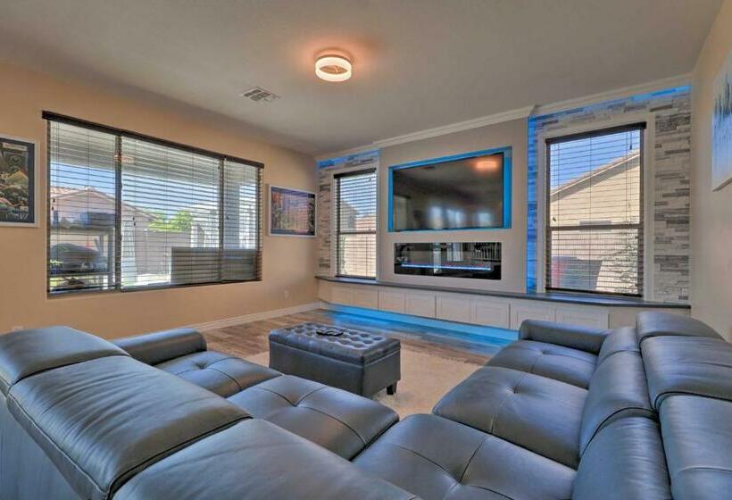 Luxe Gilbert Retreat With Private Pool And Game Room!