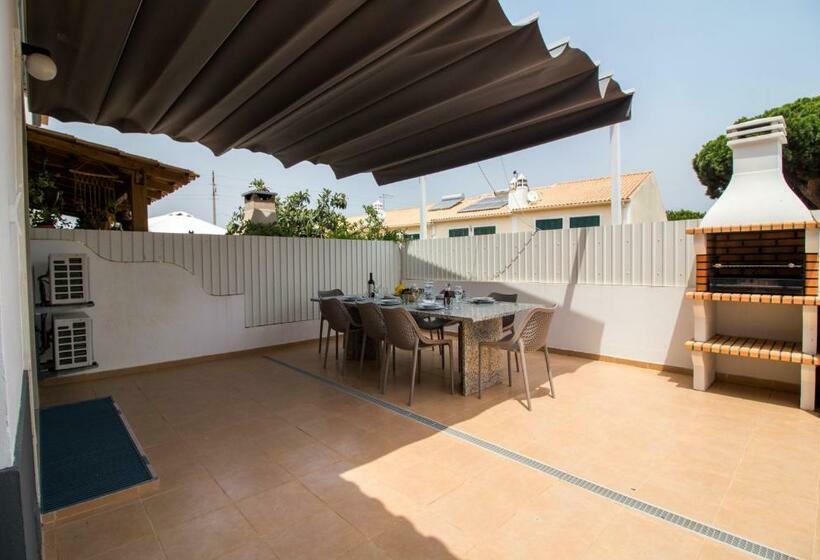 Magnólia O House Pool View & Privat Garden & Garage