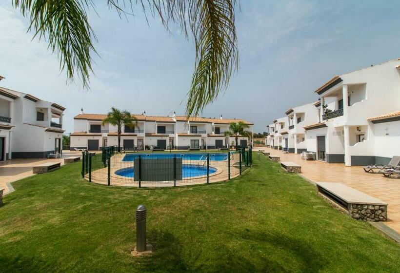 Magnólia O House Pool View & Privat Garden & Garage