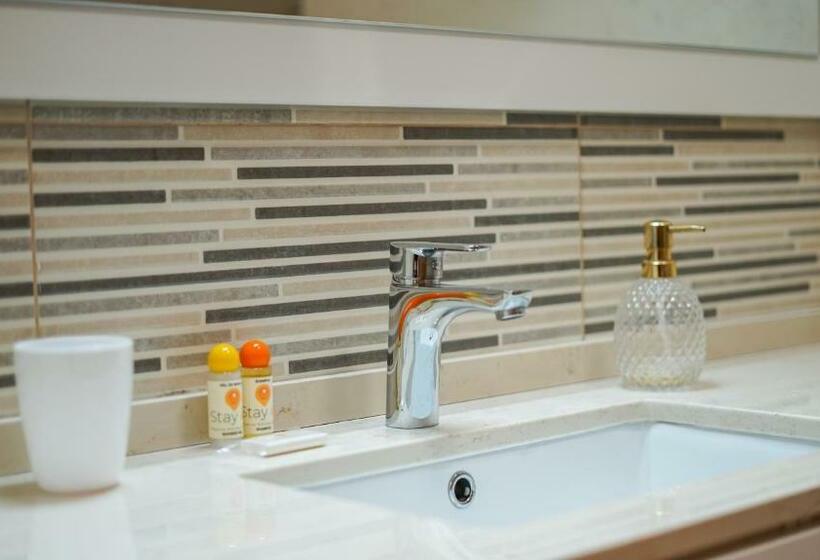 Magnólia O House Pool View & Privat Garden & Garage