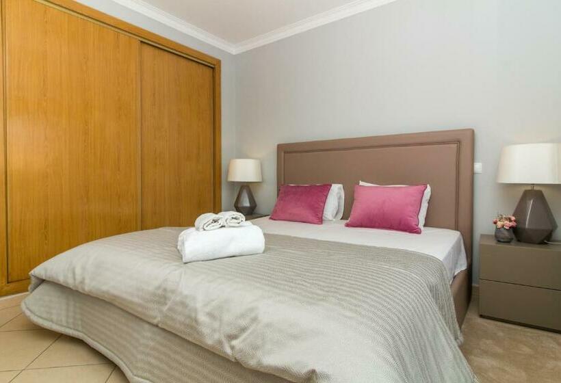 Magnólia O House Pool View & Privat Garden & Garage