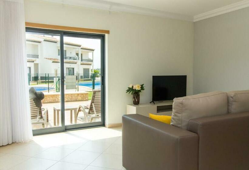 Magnólia O House Pool View & Privat Garden & Garage