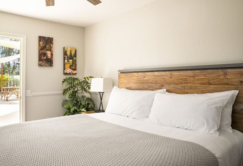 Merlot By Avantstay Exquisite Home W Pool And Stunning Patio