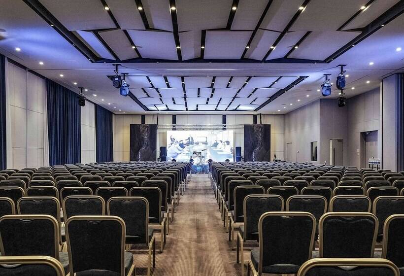 Novotel Bishkek City Center