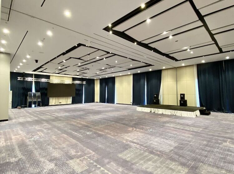 Novotel Bishkek City Center