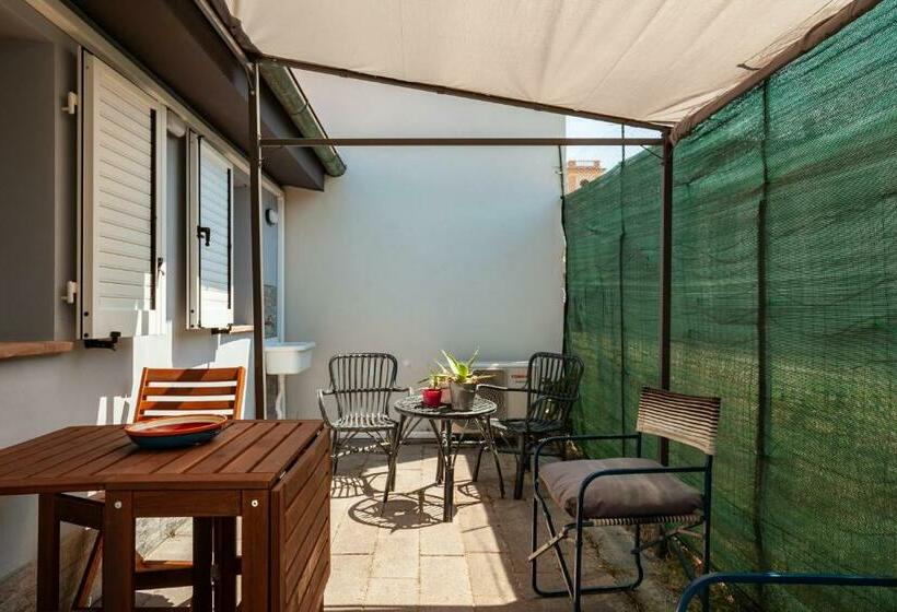 Sole&amore Apartment   By Host4u