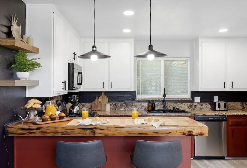 The Matterhorn Manor By Avantstay Harry Potter Inspired A Frame Home W Hot Tub Views