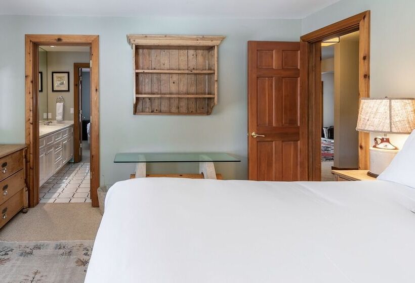 Wapiti Mountain Escape By Avantstay Commanding Views Incredible Home W Hot Tub