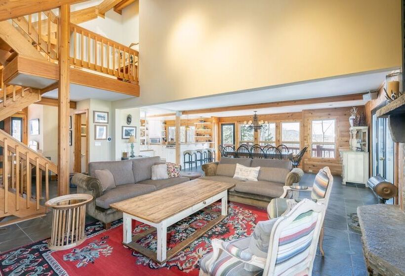 Wapiti Mountain Escape By Avantstay Commanding Views Incredible Home W Hot Tub