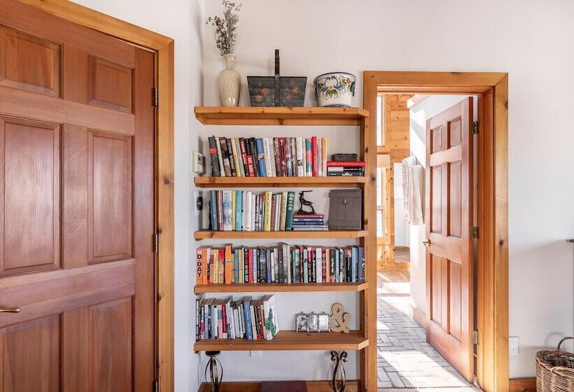 Wapiti Mountain Escape By Avantstay Commanding Views Incredible Home W Hot Tub