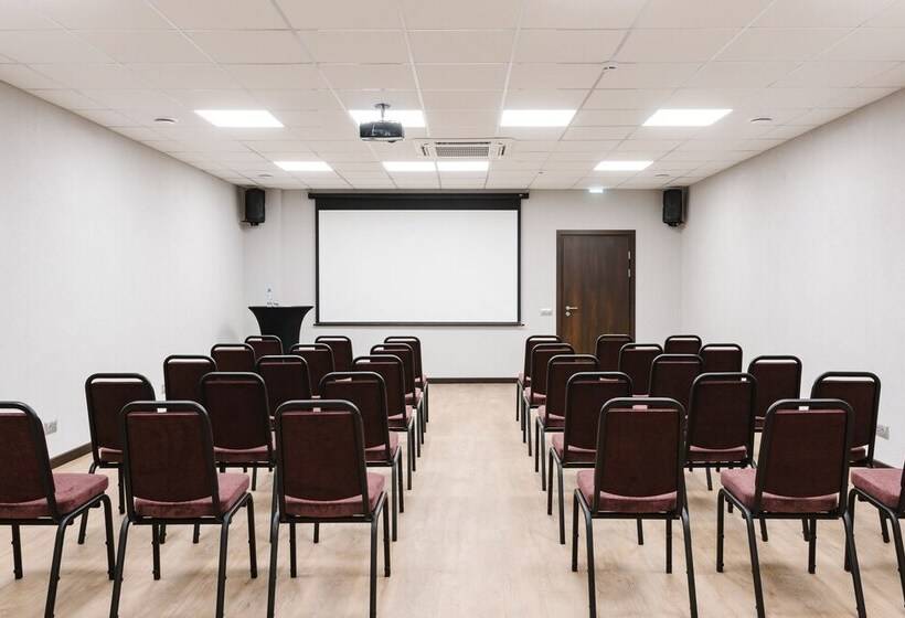 Welton Club Hotel & Apartments