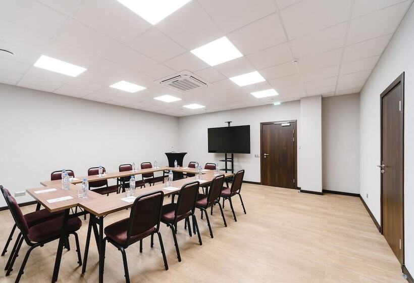 Welton Club Hotel & Apartments