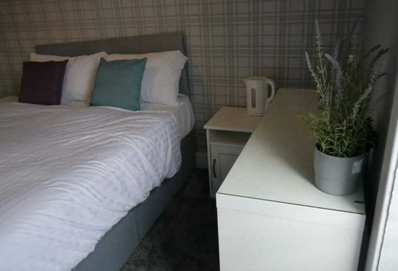 فندق صغير Caledonian Rooms