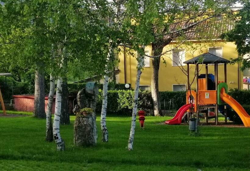 فندق صغير Roulotte Di Proprietà Privata Presso Camping