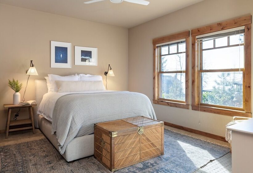 Atkinson By Avantstay Lake Front Home W Stunning Views In Tahoe Vista