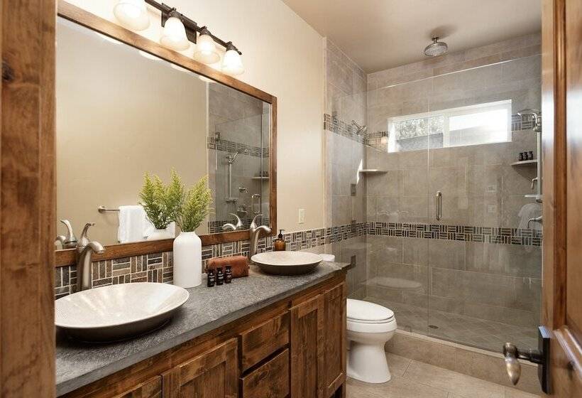 Atkinson By Avantstay Lake Front Home W Stunning Views In Tahoe Vista