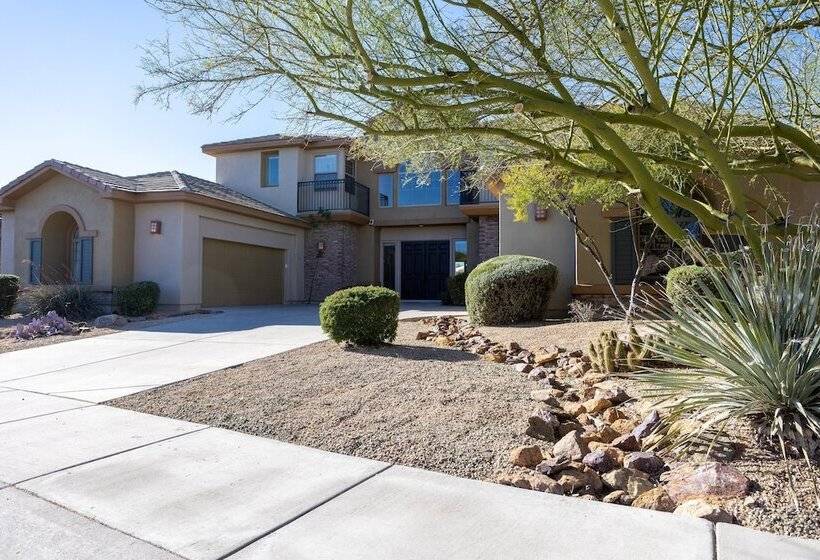 Aviano By Avantstay Phoenix Is Calling W Pool Hot Tub Game Room