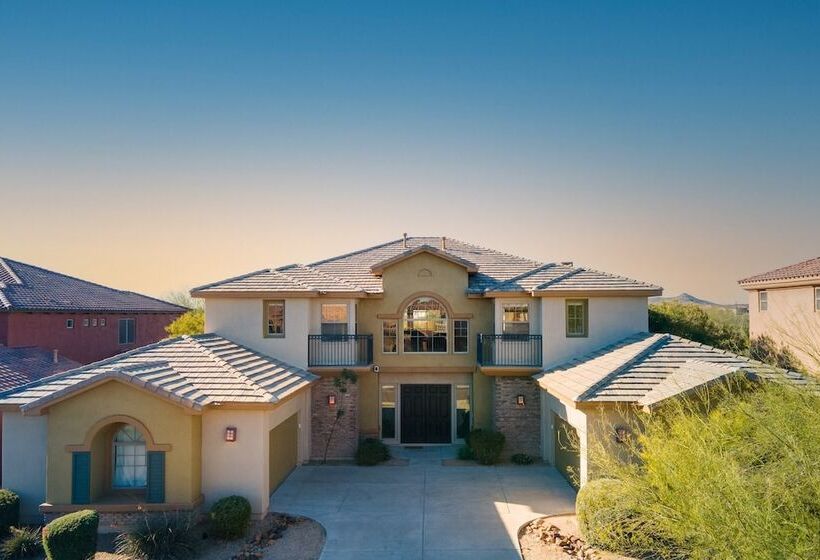 Aviano By Avantstay Phoenix Is Calling W Pool Hot Tub Game Room