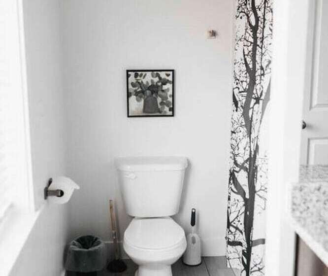 Beautiful New 3 Br 2ba Townhome No Stairs