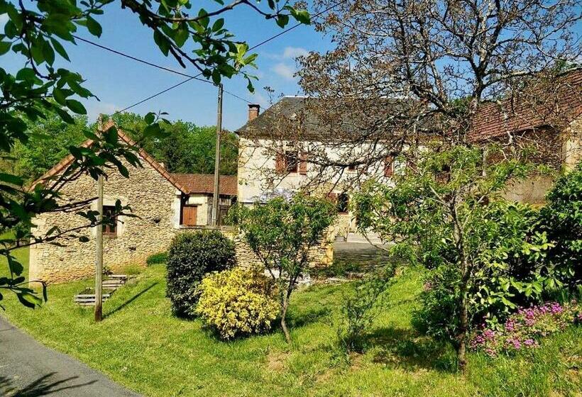 住宿加早餐  Domaine La Salvagie, Chambres D Hôtes Avec Spa, Sauna, Piscine, Massages