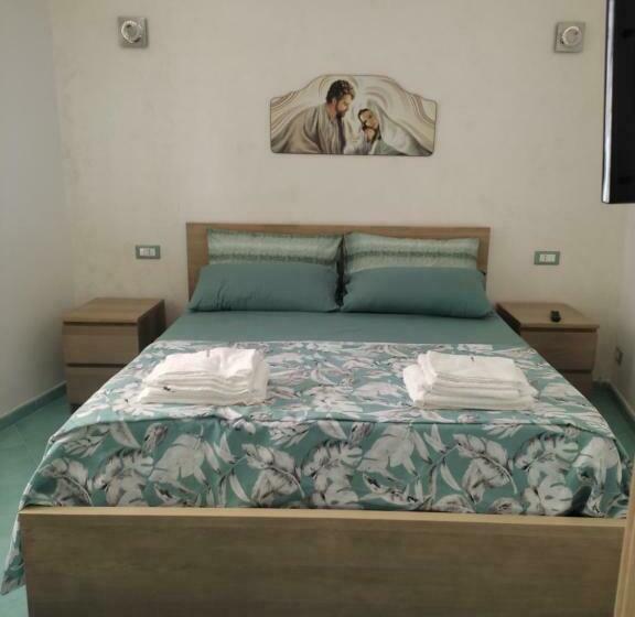 Bed and Breakfast L Agapanto Viola