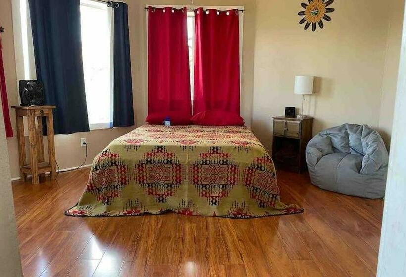 تختخواب و صبحانه Sedona Sacred Rocks   The Fairy Suite