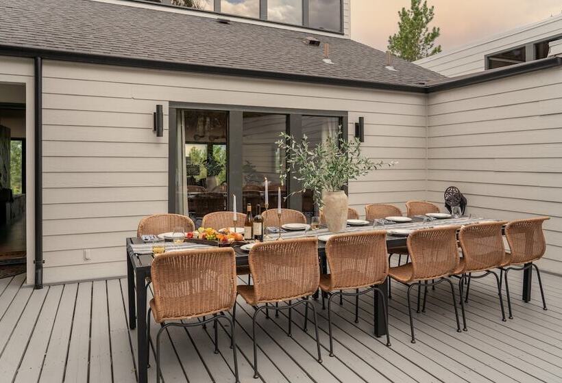 Big Sky By Avantstay Beautiful Mountain Home W Great Views