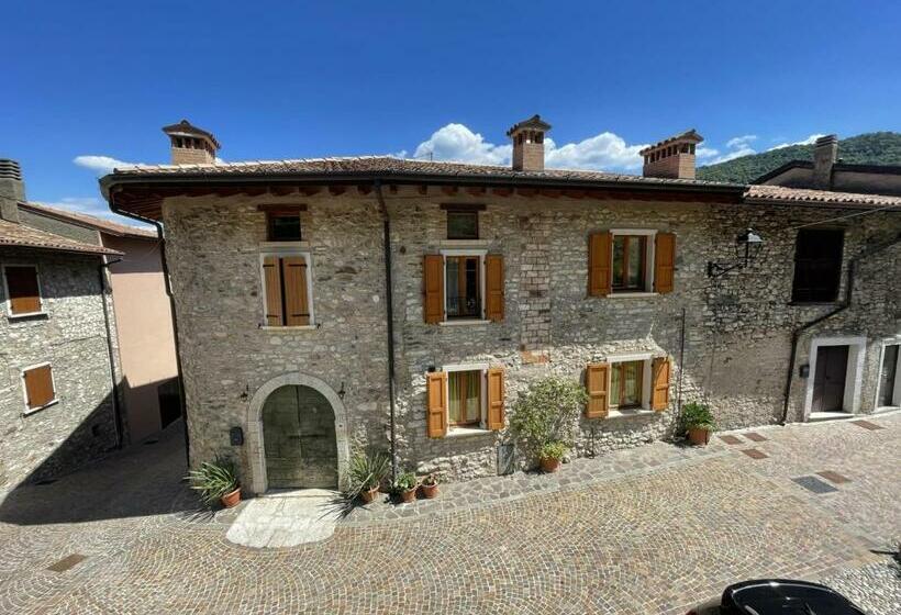 Casa Antico Borgo Prabiù   Tignale   Appartement Casaliva   4 Personen