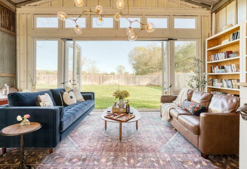 Coppola By Avantstay Explore The Wineries Near This Gorgeous Healdsburg Home W Bar Large Yard