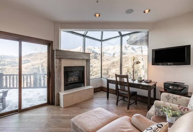 Crystal Chalet 12 By Avantstay Close To Town W Views Of San Sofia Ridge