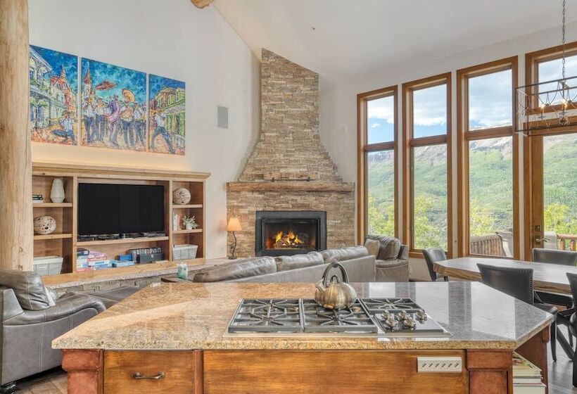 Crystal Chalet 12 By Avantstay Close To Town W Views Of San Sofia Ridge