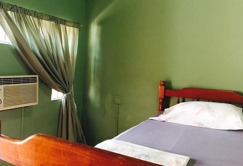 ホテル Casa Angela   Hostel