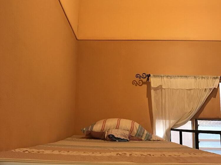 ホテル Casa Angela   Hostel