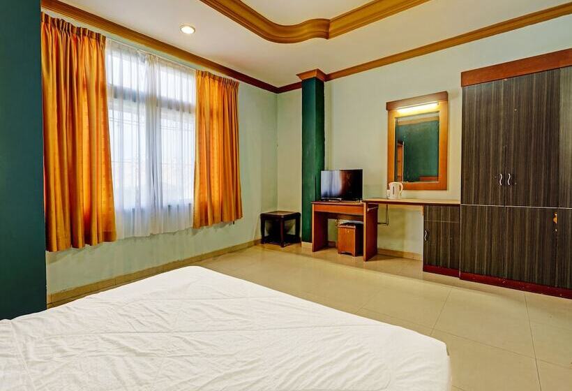 Отель Collection O 91484 Lai Lai Apartment