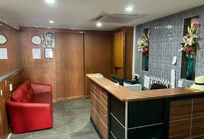 호텔 Galaxy Suites