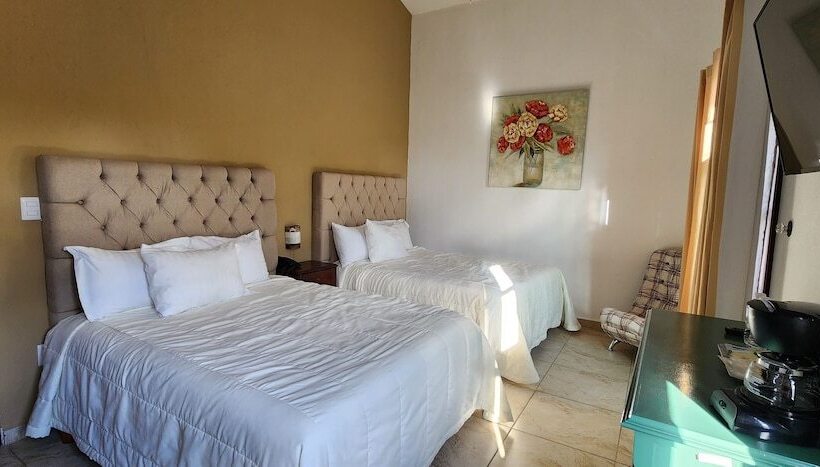 ホテル Hacienda Villa Victoria