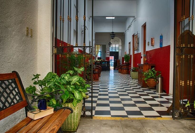 Отель Hostal De Maria   Hostel