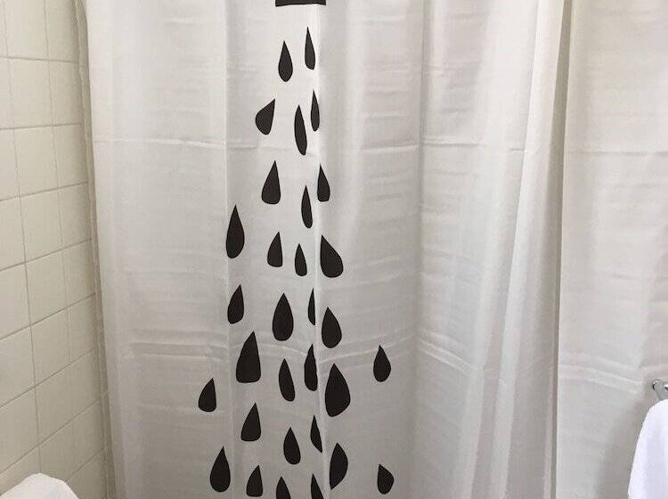 Отель Hostal De Maria   Hostel