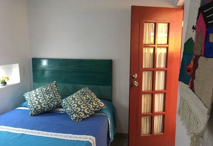 Отель Hostal De Maria   Hostel